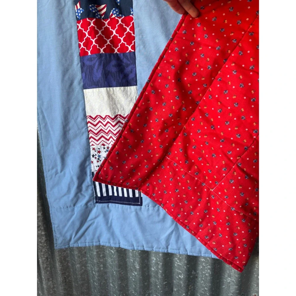 Santa Rosa Quilt Guild Patriotic Americana Patchwork Quilt 39x52 Blue Red White